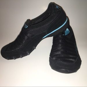 NEW Skechers Women's Athletic Walking Shoes